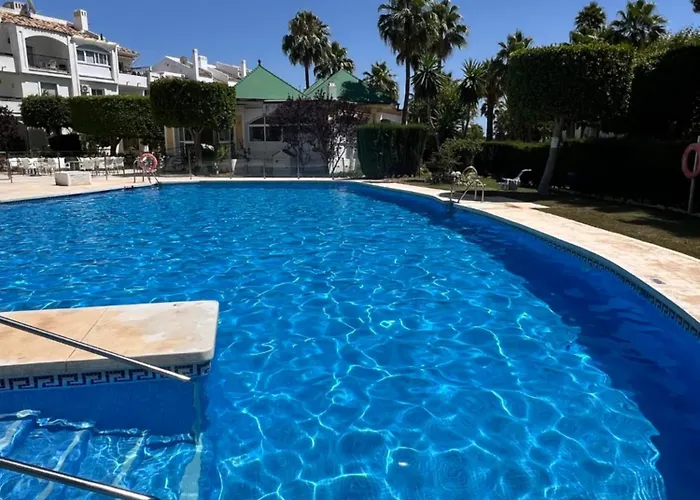 Two Bedroom, Two Bathroom, Balcony, Pool Area, View Appartement Málaga
